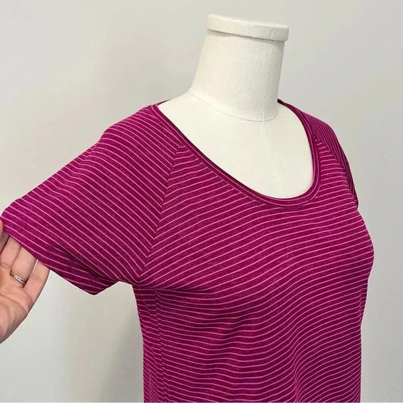 The North Face Flash  Dry T-Shirt - Picture 5 of 10